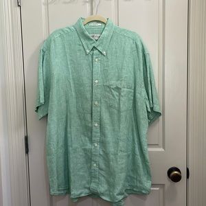 Orvis men’s button down short sleeved linen shirt, XXL, Classic fit.